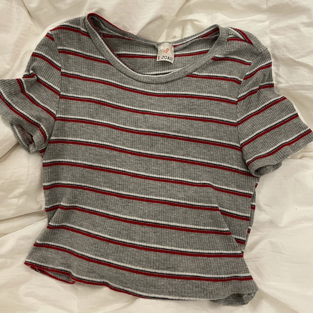 cropped tee with stripes